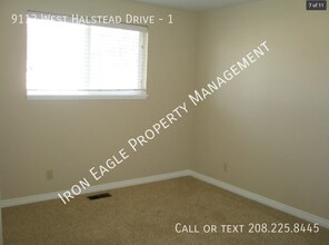 9113 W Halstead Dr in Boise, ID - Building Photo - Building Photo