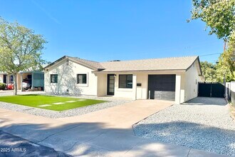 7754 E Verde Ln in Scottsdale, AZ - Building Photo - Building Photo