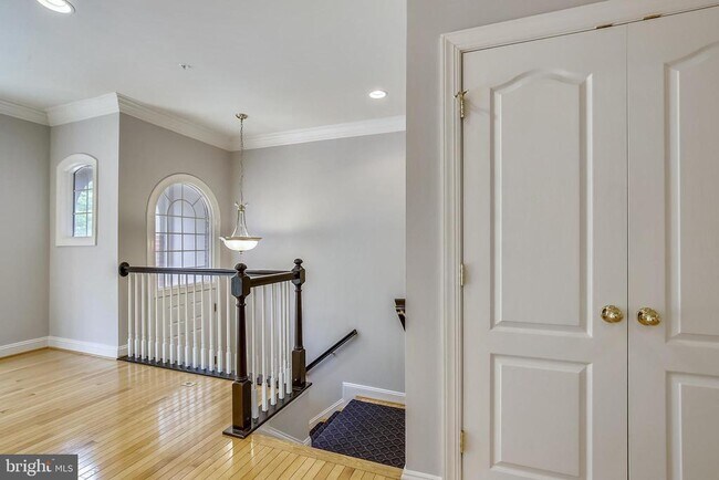 10555 Tuckerman Heights Cir in Rockville, MD - Building Photo - Building Photo