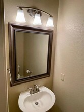 1300 Nightingale Dr in Cedar Park, TX - Building Photo - Building Photo