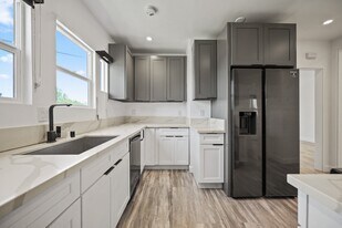 1023 Tremont St, Unit 1029 in Los Angeles, CA - Building Photo