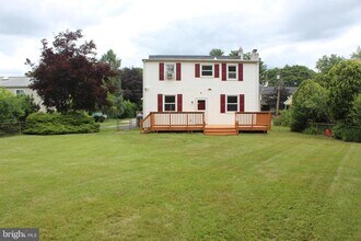 216 Georgetown Rd in Glassboro, NJ - Foto de edificio - Building Photo