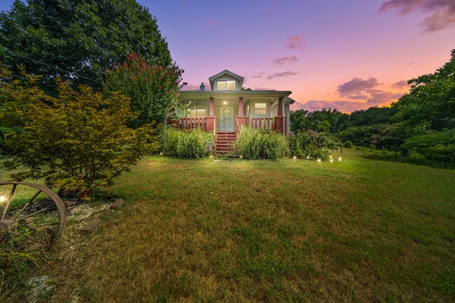 property at 8631 Mascot Rd