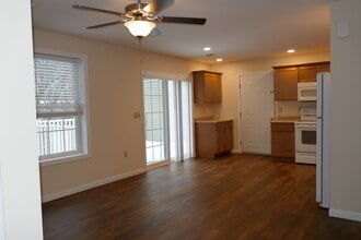 33 Rudd Farm Dr, Unit #9 in Barre, VT - Foto de edificio - Building Photo