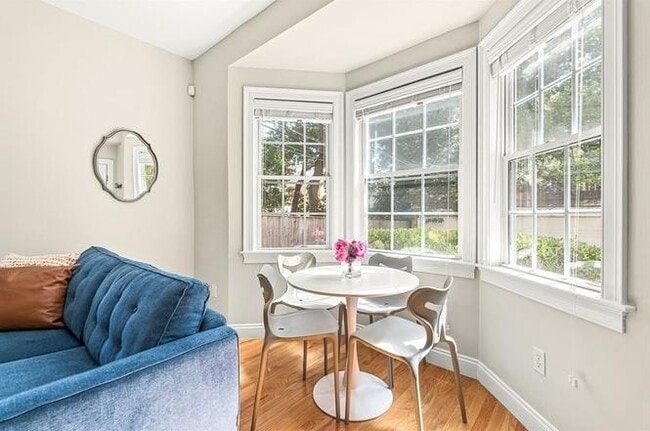 749 Somerville Ave in Somerville, MA - Building Photo - Building Photo