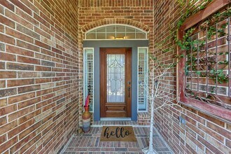 63 N Crescendo Path Pl in Shenandoah, TX - Building Photo - Building Photo