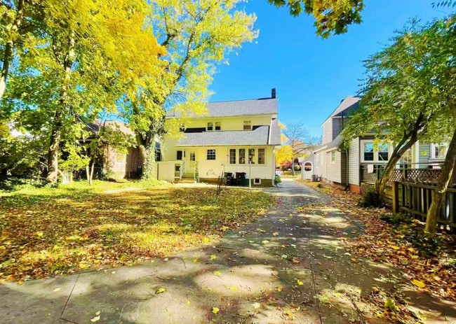 74 Castle Blvd in Akron, OH - Building Photo - Building Photo