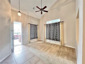 6164 Bridgeport Hills Ave in Las Vegas, NV - Building Photo - Building Photo