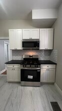 516 Monastery Pl, Unit Apt 1 in Union City, NJ - Building Photo - Building Photo