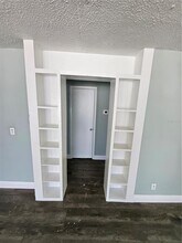 8305 N 13th St in Tampa, FL - Building Photo - Building Photo