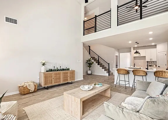 1707 Lawnside Rd in San Antonio, TX - Foto de edificio - Building Photo