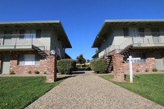 Barrett Place Apartments in Yuba City, CA - Building Photo - Other