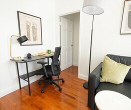 305 E 95th St in New York, NY - Building Photo - Building Photo