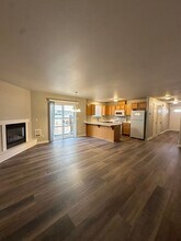 2962 SW Juniper Ave in Redmond, OR - Building Photo - Building Photo