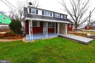 2503 Van Buren St in Hyattsville, MD - Building Photo