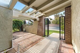 43120 Silk Tree Ln in Palm Desert, CA - Building Photo - Building Photo