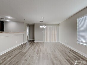 10144 Bermuda Trce in San Antonio, TX - Building Photo - Building Photo