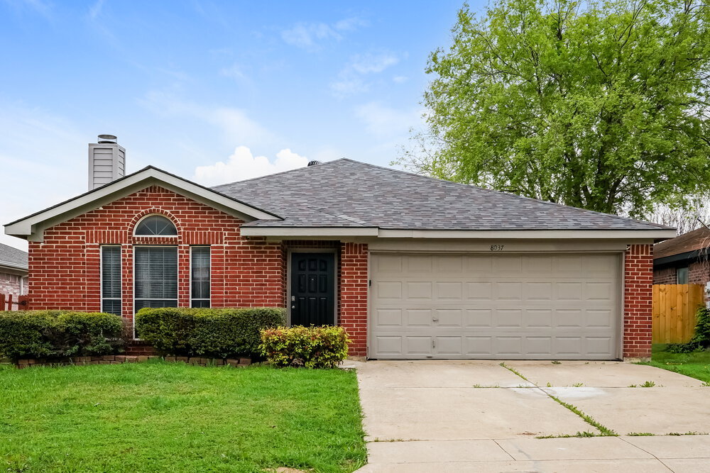 8037 Cannonwood Dr in Fort Worth, TX - Building Photo