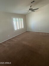 2213 W Madre Del Oro Dr in Phoenix, AZ - Building Photo - Building Photo