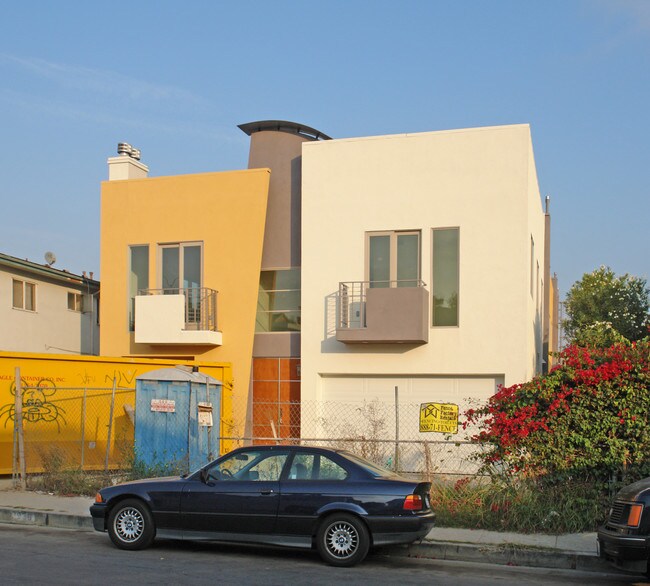 1936 S Shenandoah St in Los Angeles, CA - Building Photo - Building Photo