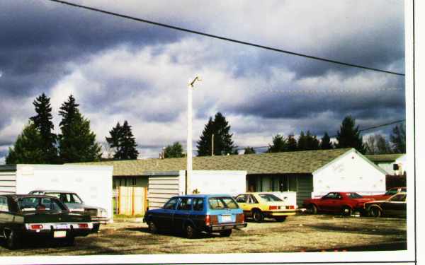 Pinewood Apartments in Lakewood, WA - Building Photo - Building Photo