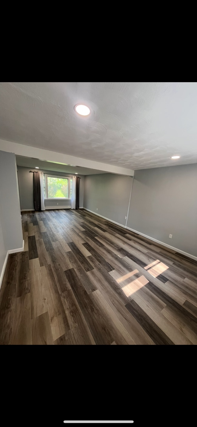 1555 Whitney Rd E, Unit B in Fairport, NY - Building Photo - Building Photo
