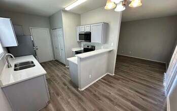 833 E Minton St in Phoenix, AZ - Foto de edificio - Building Photo