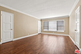 1525 S Beverly Dr in Los Angeles, CA - Building Photo - Building Photo