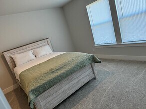 222 Marston Ln in Greenville, SC - Foto de edificio - Building Photo