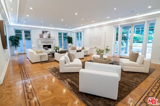 407 Robert Ln in Beverly Hills, CA - Building Photo - Building Photo