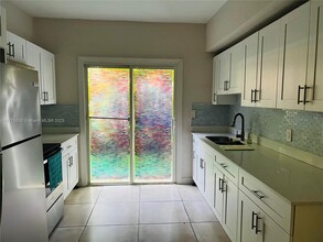 1536 Polk St in Hollywood, FL - Building Photo - Building Photo