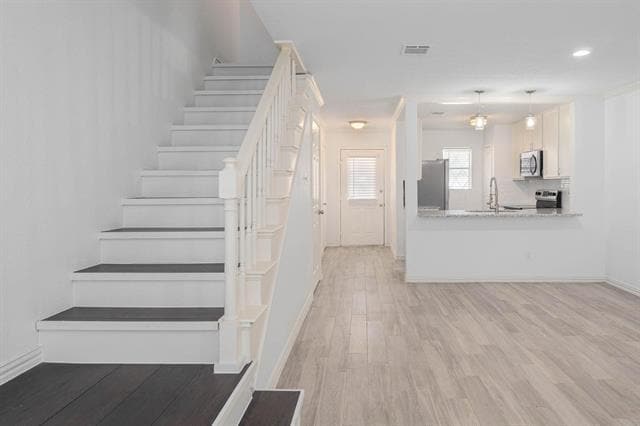 20 Abbey Rd in Euless, TX - Building Photo - Building Photo