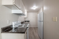 Gold Run Apartments in Rancho Cordova, CA - Building Photo - Building Photo