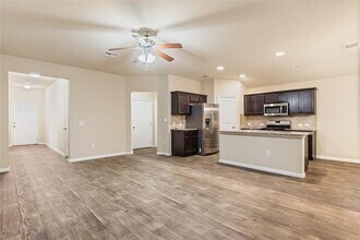 10625 Menominee Falls Ln in Austin, TX - Building Photo - Building Photo