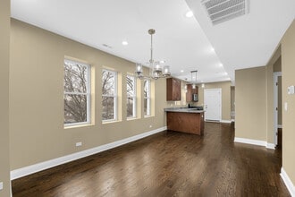 7316 S Rockwell St in Chicago, IL - Building Photo - Building Photo