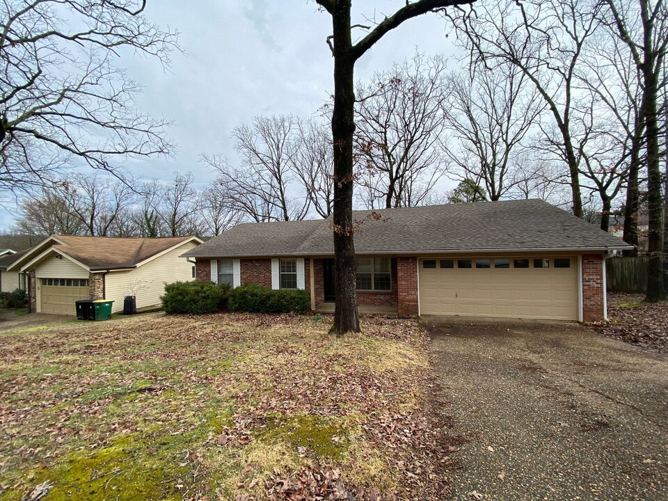 5904 Valerie Dr in North Little Rock, AR - Building Photo