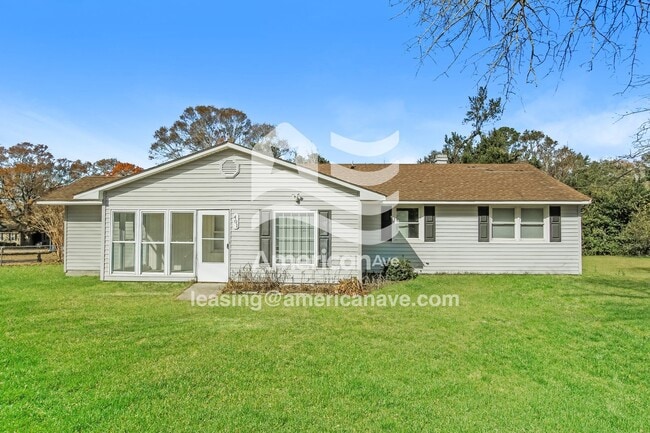 property at 401 Seminole St