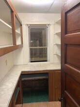 494 Pleasant St, Unit Pleasant St in Gardner, MA - Building Photo - Building Photo