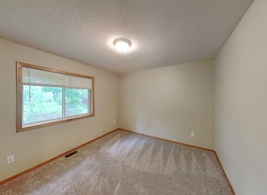 19420 Seymour St NW in Elk River, MN - Building Photo - Building Photo
