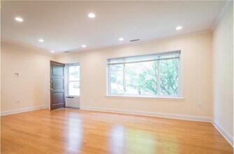611 VFW Parkway in Boston, MA - Building Photo - Building Photo