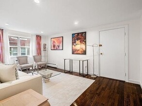 8 Commonwealth Ct, Unit 12 in Boston, MA - Building Photo - Building Photo