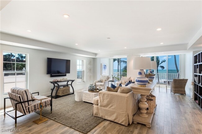 property at 3377 Gulf Shore Blvd N