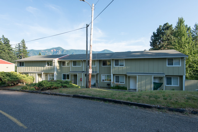 Cascade Village in Stevenson, WA - Building Photo - Building Photo