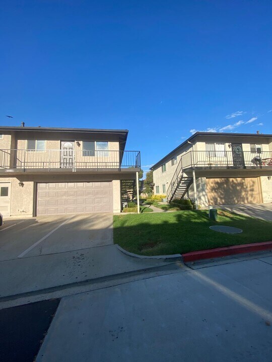 5985 Nelda St in Simi Valley, CA - Building Photo
