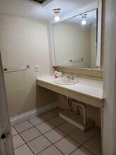 715 Locust St in Kalamazoo, MI - Building Photo - Building Photo