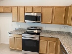 10 Rainstone Ln in Palm Coast, FL - Building Photo - Building Photo