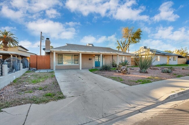 2008 Franklin Ave in Las Vegas, NV - Building Photo - Building Photo