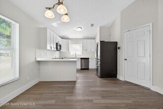 1283 Goldenrod Cir NE in Palm Bay, FL - Building Photo - Building Photo