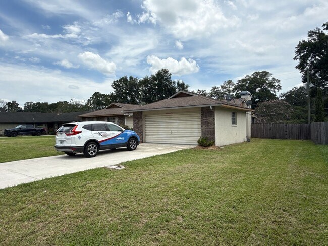 210 SE 53rd Ct in Ocala, FL - Building Photo - Building Photo