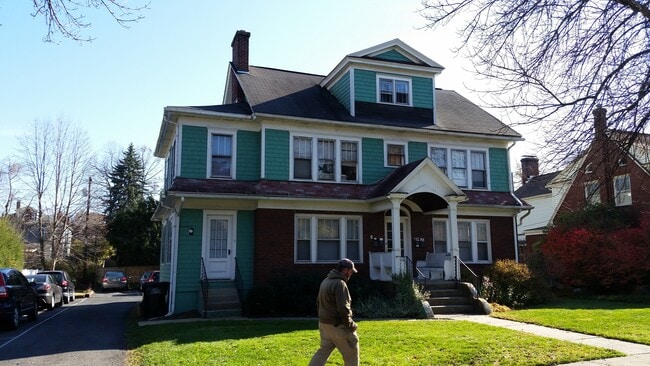 250 Ridge Ave, Unit 4